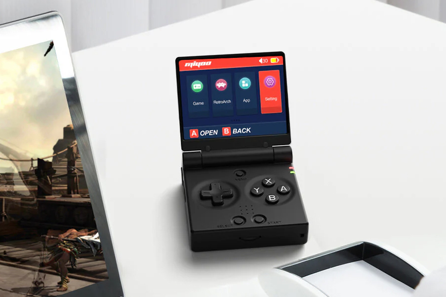 Miyoo Mini Flip retro gaming handheld