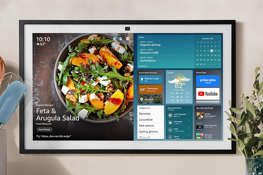 Amazon Echo Show 21 lifestyle image
