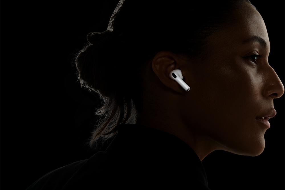 Apple AirPods Pro 3 lifestyle image